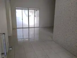 Rumah Nyaman Minimalis di Kota Baru Parahyangan