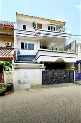 Rumah Mewah Strategis dekat Pintu Toll