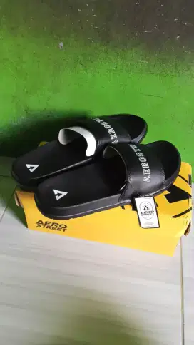 Sandal slip on Aerostreet