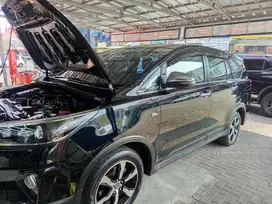Toyota Kijang Innova venturer 2021 Bensin matic