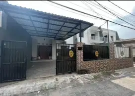 Dijual rumah 2 lantai Dan isinya
