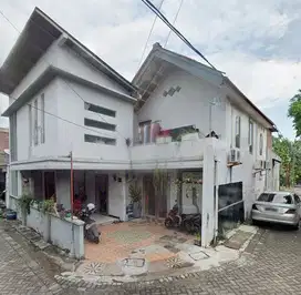 Rumah di Babatan Indah, Wiyung Surabaya Bagus Terawat
