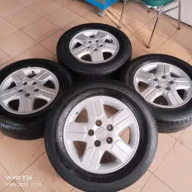 R 15 innova asli bawaan kondisi mulus, siap pakai