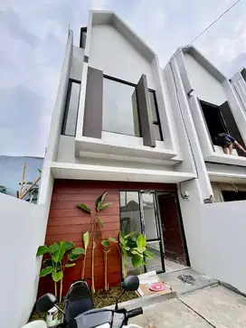 DIJUAL RUMAH JATIASIH 2 LANTAI SIAP HUNI SHM TANAH LUAS BEBAS BANJIR