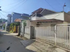 JUAL CEPAT MURAH Luas 134m hny 720jt dkt LRT & TOL Jatibening Etty