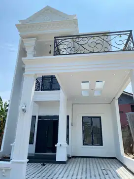 RUMAH MEWAH MODERN 2 LANTAI DEKAT CIBUBUR SHM BEBAS BANJIR STRATEGIS