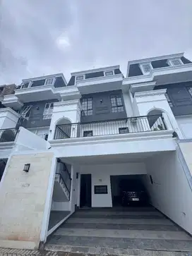 Rumah ready siap huni di Pejaten Barat