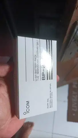 HT ICOM V80 Baru