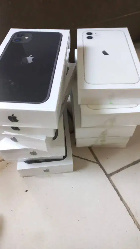 bth IPHONE 11 256GB