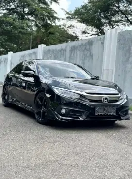 Honda Civic ES 2017 TERMURAH LOW KM PLAT BAGUS SIAPA CPT