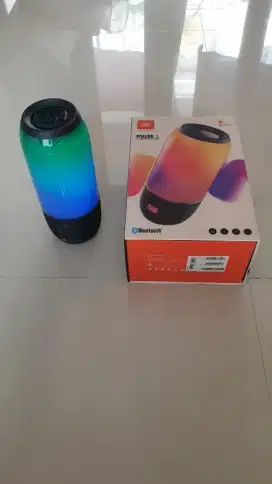 Jbl pulse 3 Bluetooth speaker