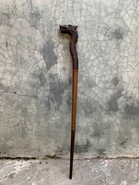 TONGKAT UKIR KEPALA NAGA KAYU GAHARU (ASLI)