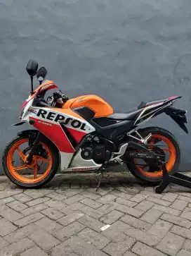 Honda CBR Repsol 2014 ori
