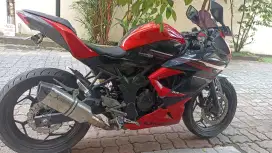 Kawasaki ninja 250 Mono tahun 2014.( Pajak telat 5x ).