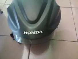 Helm asli Honda bawaan dealer