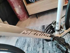 MERIDA CROSSWAY 200-MD diimpor dari Japan