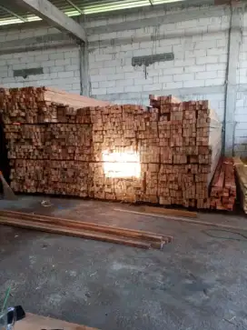 Distributor kayu