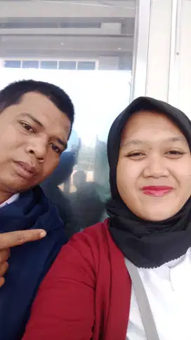 Cari lowongan pekerjaan yang 1 paket suami istri
