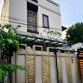 Rumah Mewah Sunter Mas Timur 3Lantai 10x15 3KT SHM Full Furnished