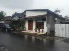 Dijual Rumah Strategis