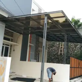 Kanopi carport Teres minimalis mewah atap solarplat trasparan