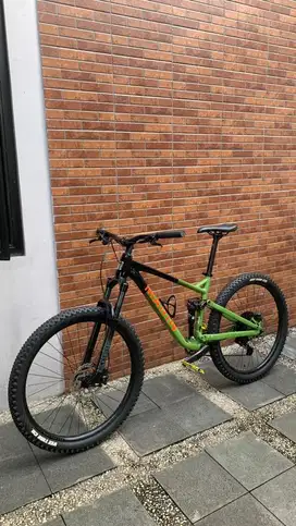 Sepeda MTB Gunung Marin Hawk Hill 1
