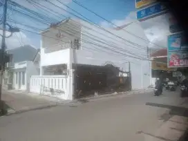 RUMAH STRATEGIS, PINGGIR JALAN RAMAI, HOOK, LARANGAN, KOTA TANGERANG