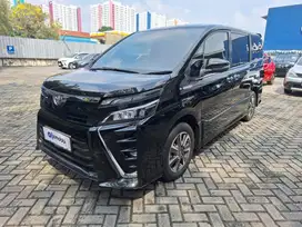 Pajak Panjang - Toyota Voxy 2.0 Bensin-AT 2018