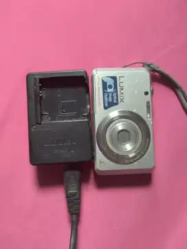 Dijual camera kondisi masih hidup normal