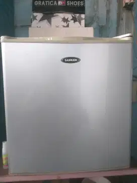 kulkas mini sanken bekas