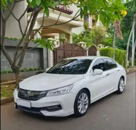 Honda Accord / AT / Low Mileage