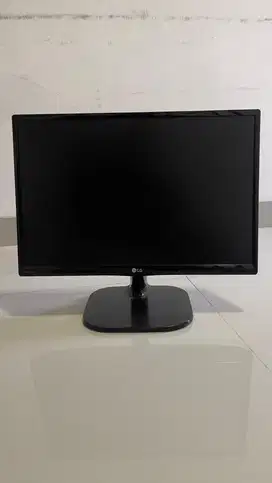 LCD komputer LG 20MP48A - P