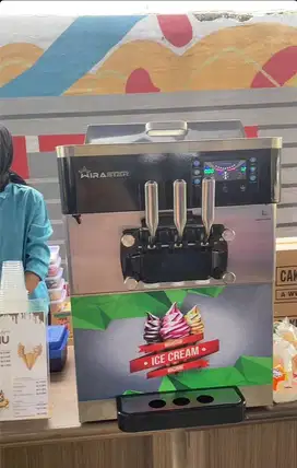 Mesin ice cream WIRASTAR with precooling