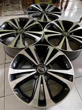 Velg Rush Terios R17 Innova Venturer Zenix Voxy Hrv
