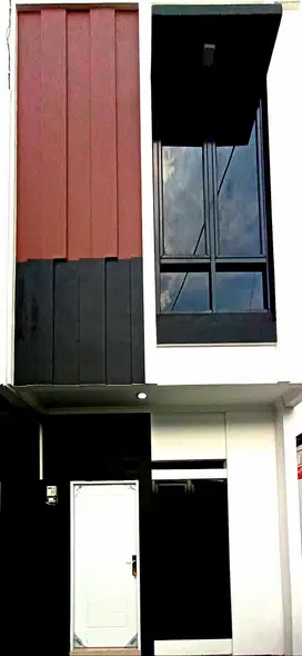 Rumah Strategis Di Jakarta Timur - Utan Kayu SHM