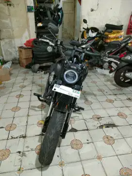 Keeway V 250 cc FI hitam