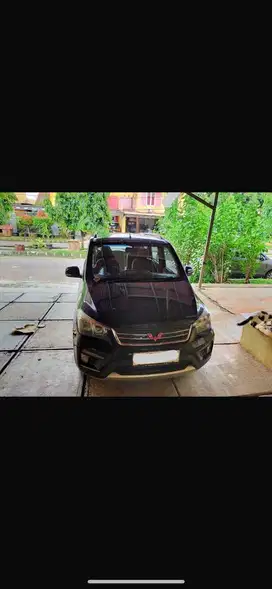 Wuling Confero L