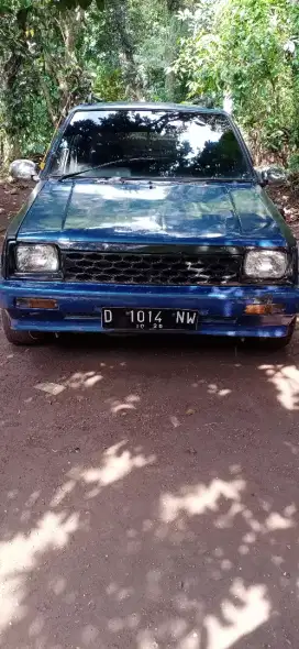 Di jual mobil bekas