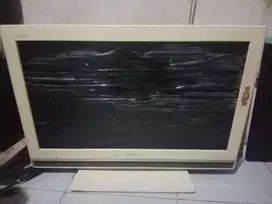 LCD TV Sharp Aquos 32 inch (Analog TV)
