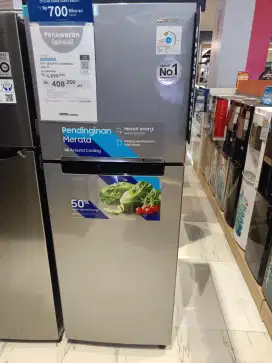 LG kulkas 2 pintu inverter bisa kredit syarat KTP asli