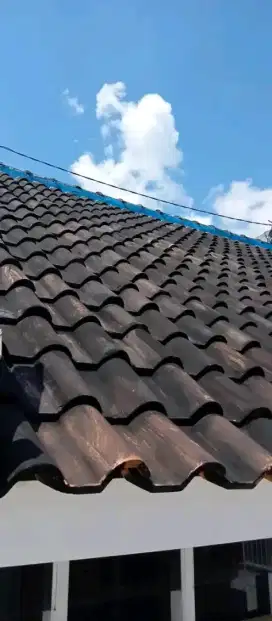 Jasa perbaikan atap bocor genteng bocor dak rembes flapon bocor dll