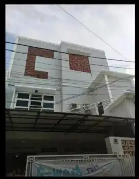 C Residence. Rumah kost dgn tipe Mezanine dan rooftop view