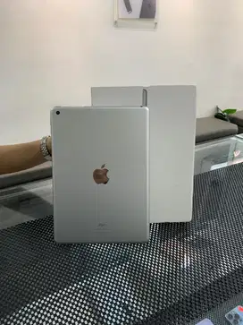 ipad gen6 fullset nominus bergaransi menerima kredit dan tt