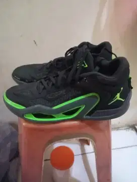 Sepatu nike jordan tatum 1 size 44/28cm