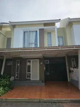 Disewakan Rumah Cluster Malibu Village - Gading Serpong / Full furnish