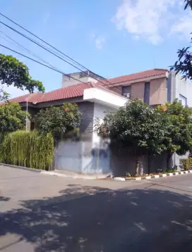 Rumah Lux Carport 4 Mobil di Turangga Buah Batu Lengkong