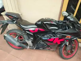 Suzuki GSX R-150 Keyless Tahun 2018 Pajak ON ( Hitam )