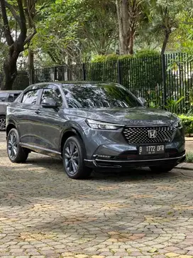 LOW KM 46rb!!! Honda HRV 1.5 RS Turbo AT 2022 - Abu-abu