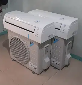 Jual ac daikin thailand 1,5 pk R32 terbaru 6 bln pakek masih mulus ori