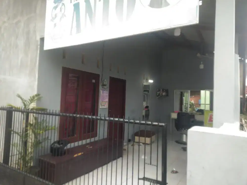 Dijual Rumah Kost Bedeng Murah Besar 5 Pintu